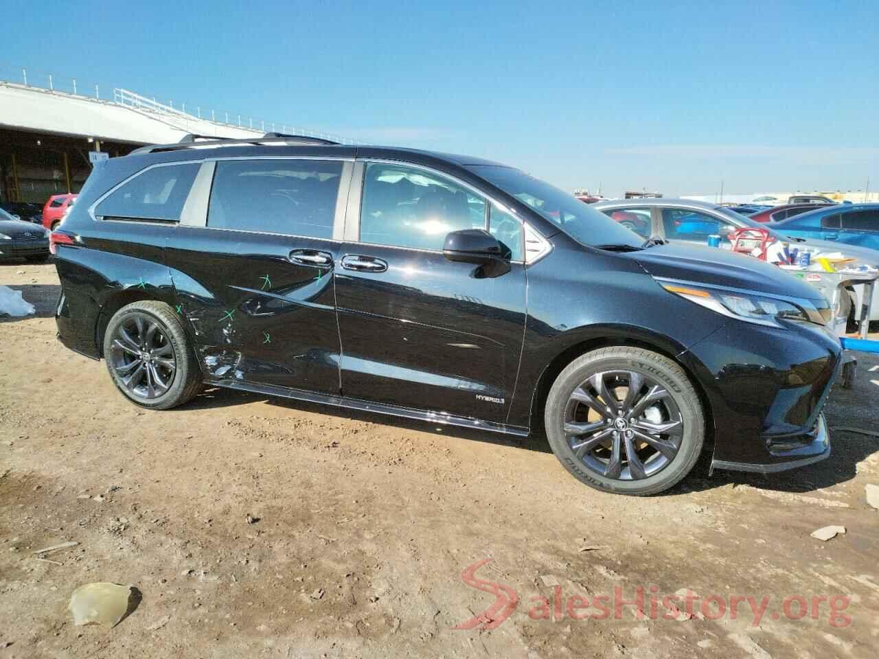 5TDXRKEC4MS069795 2021 TOYOTA SIENNA