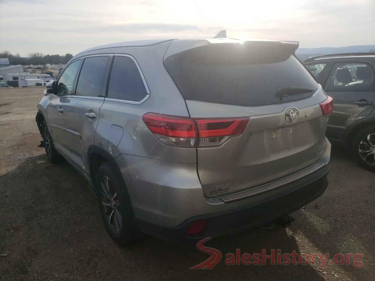 5TDJZRFH3JS557009 2018 TOYOTA HIGHLANDER