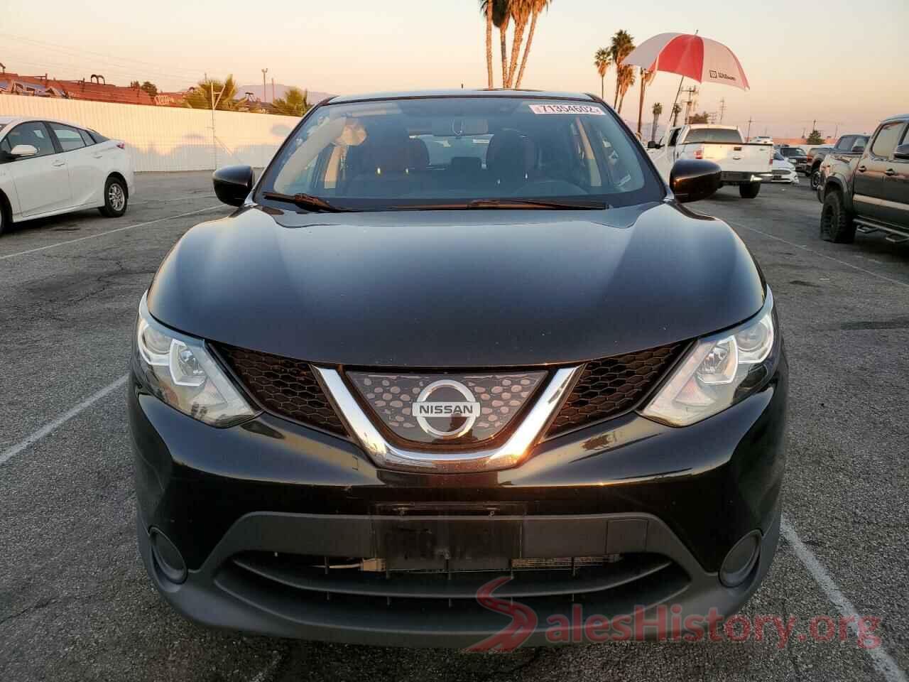 JN1BJ1CP8JW183654 2018 NISSAN ROGUE