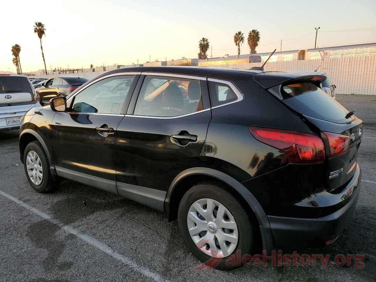 JN1BJ1CP8JW183654 2018 NISSAN ROGUE