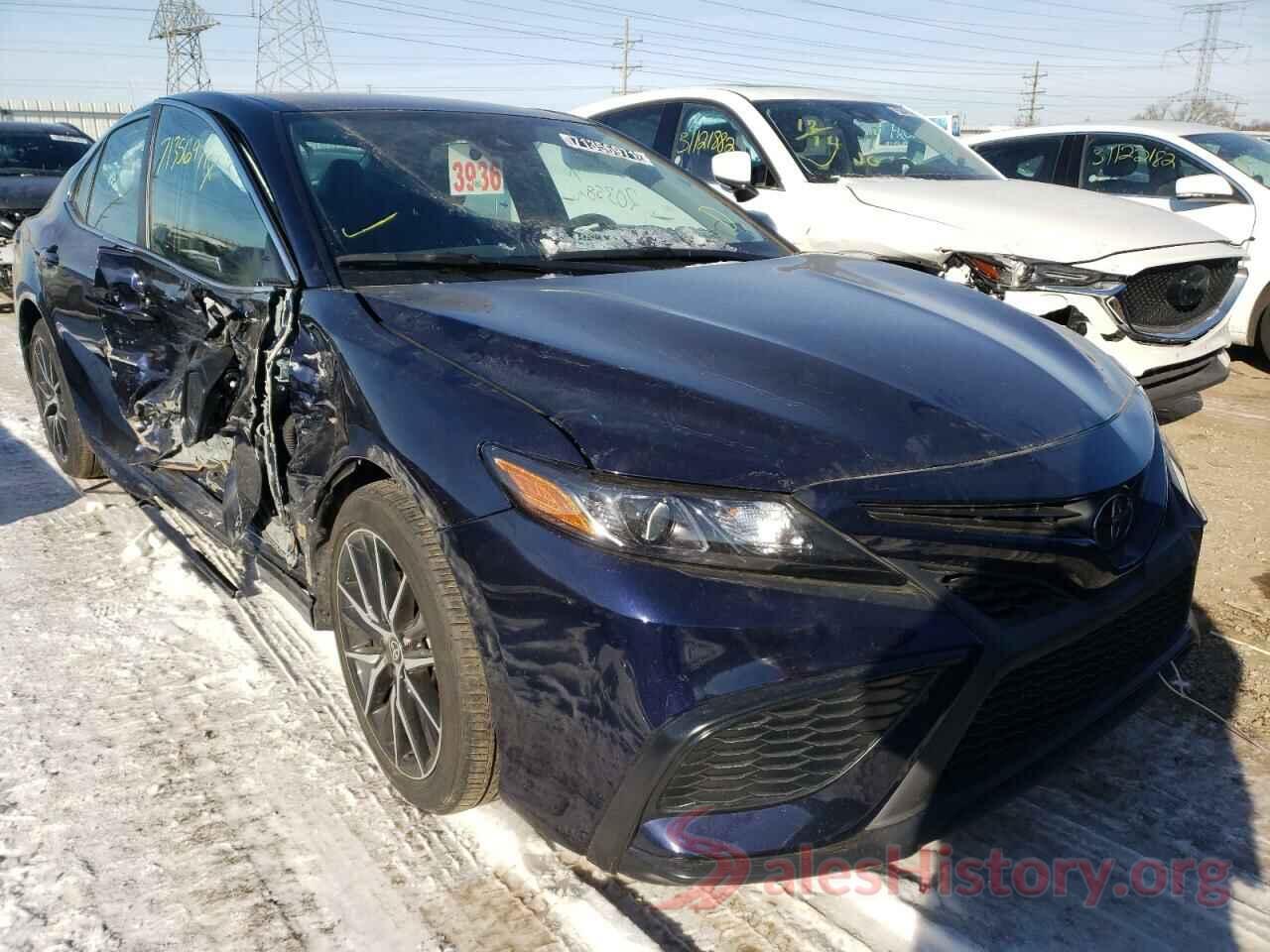 4T1G11AK3MU464377 2021 TOYOTA CAMRY