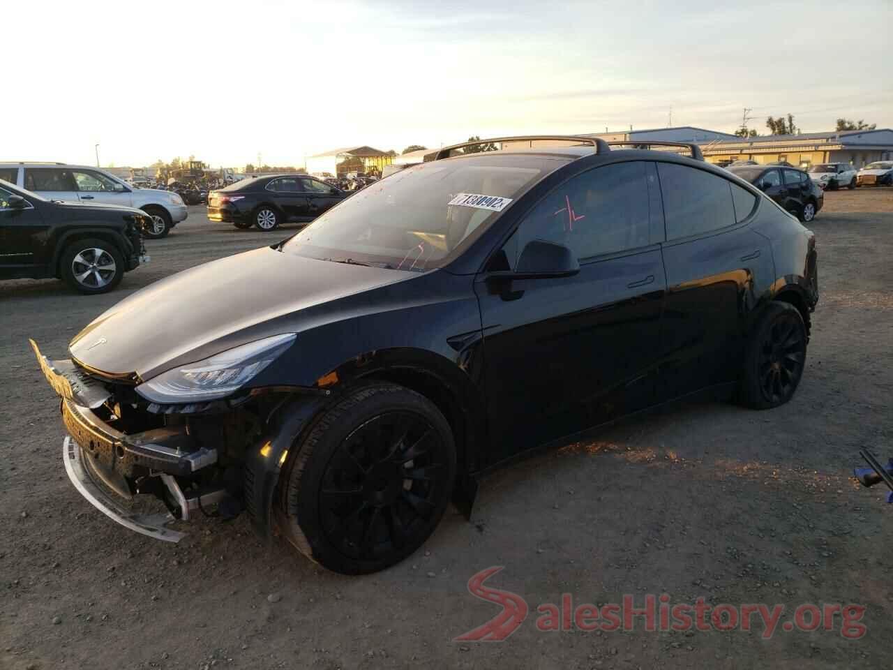 5YJYGAEE4MF270185 2021 TESLA MODEL Y