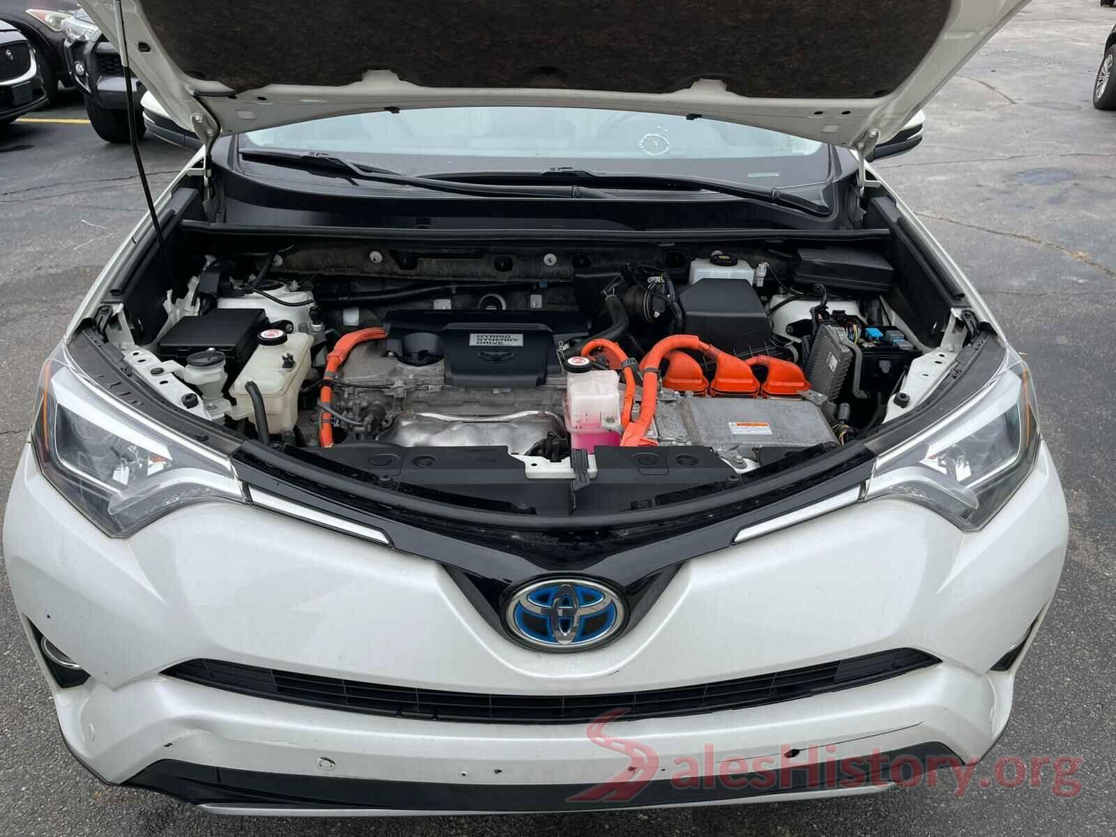 JTMDJREV1HD141705 2017 TOYOTA RAV4