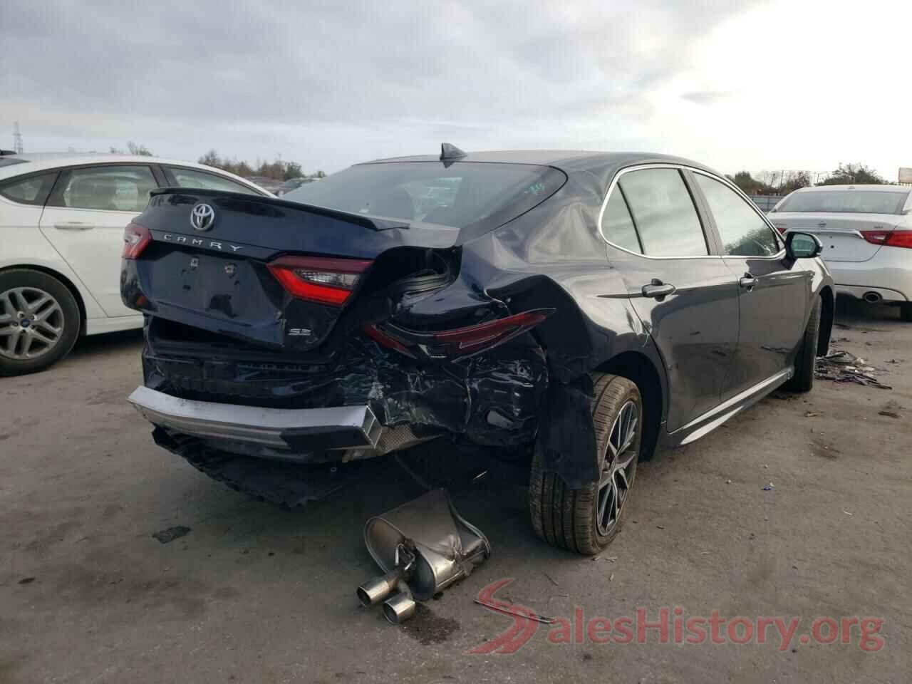 4T1G11AK7MU432743 2021 TOYOTA CAMRY