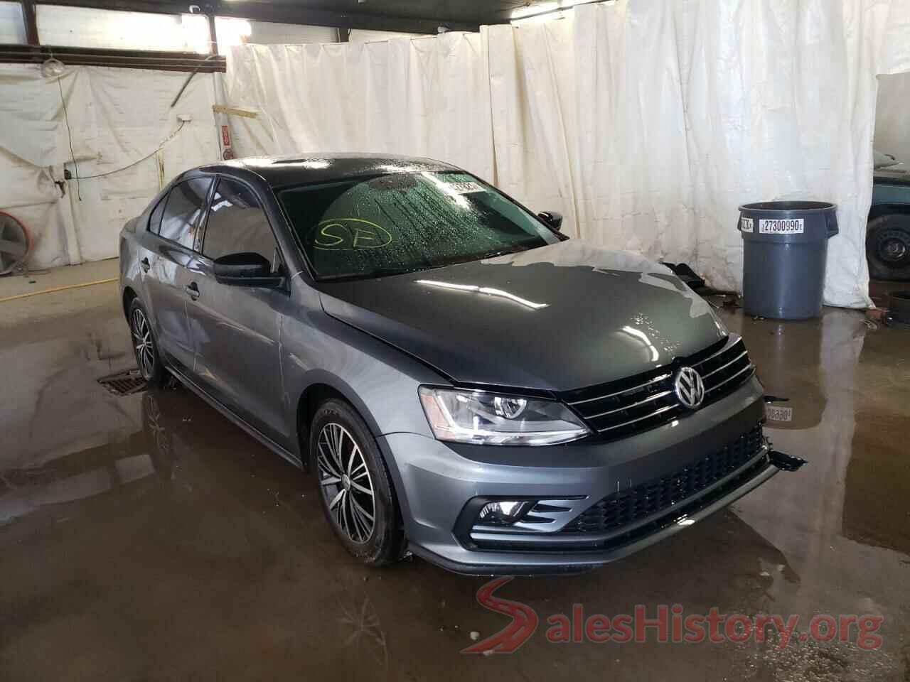 3VWB67AJ0JM215574 2018 VOLKSWAGEN JETTA