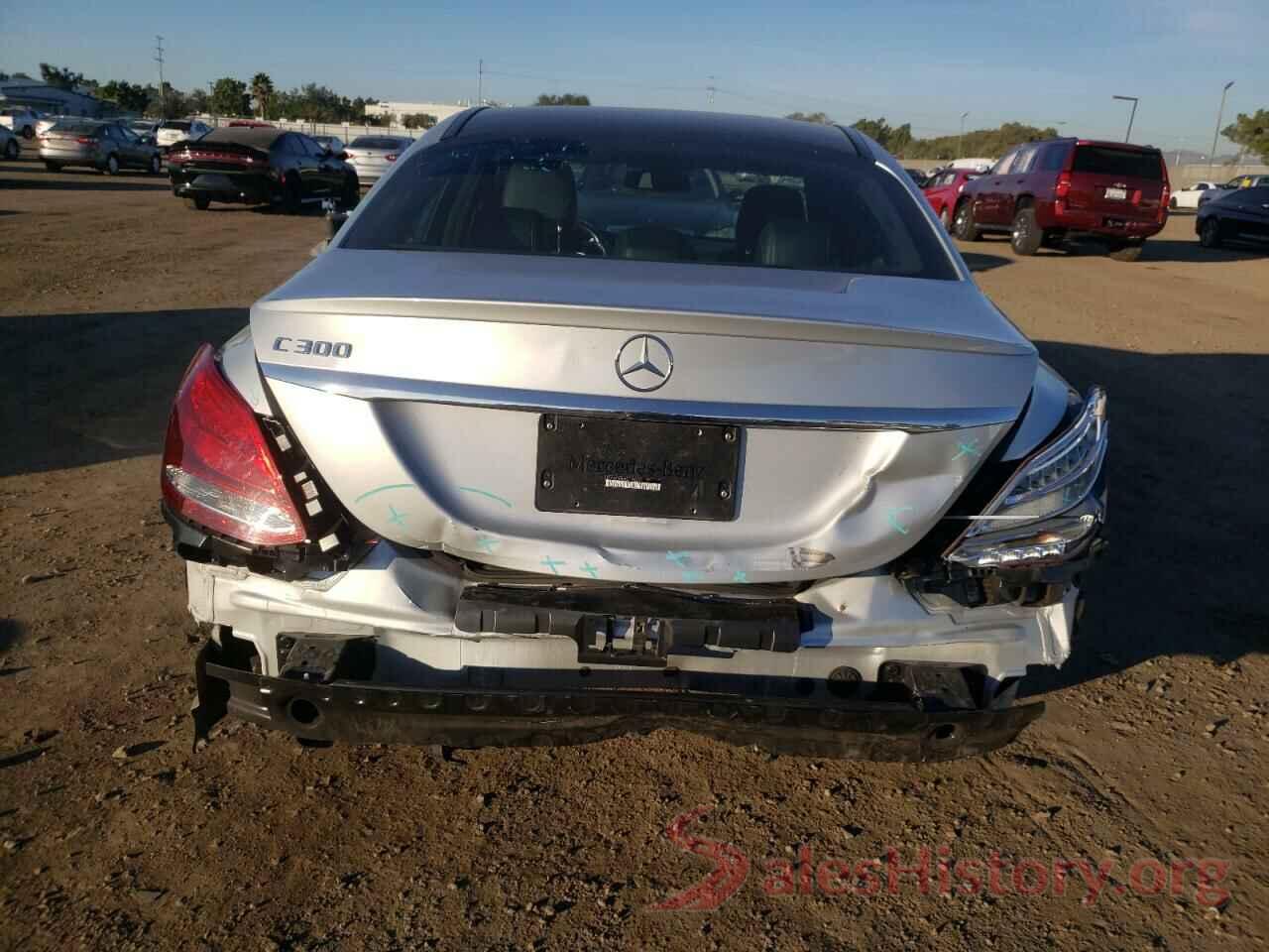 55SWF4JB3HU185057 2017 MERCEDES-BENZ C-CLASS