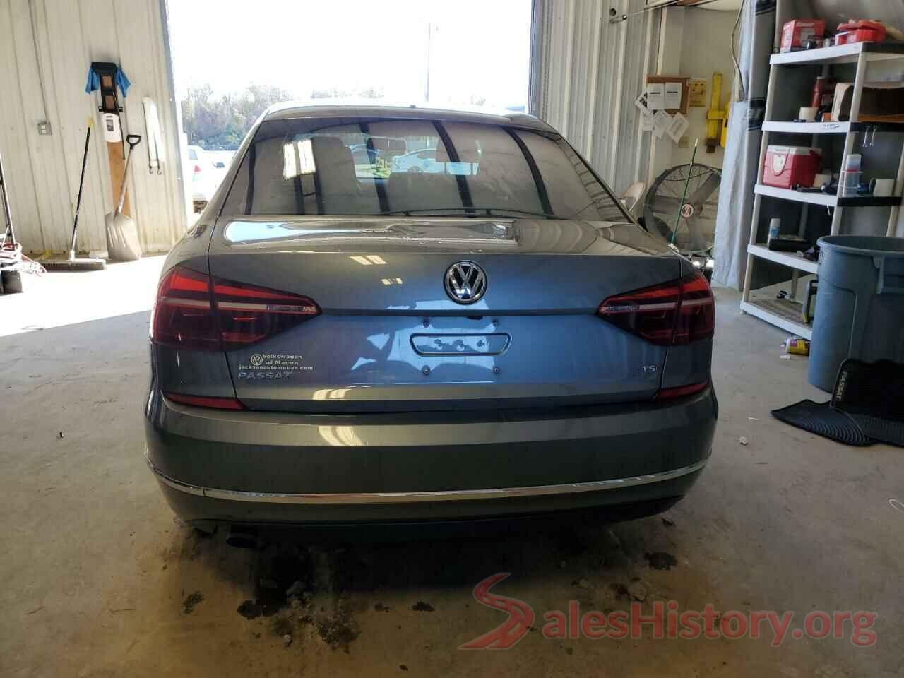 1VWAA7A37JC003445 2018 VOLKSWAGEN PASSAT