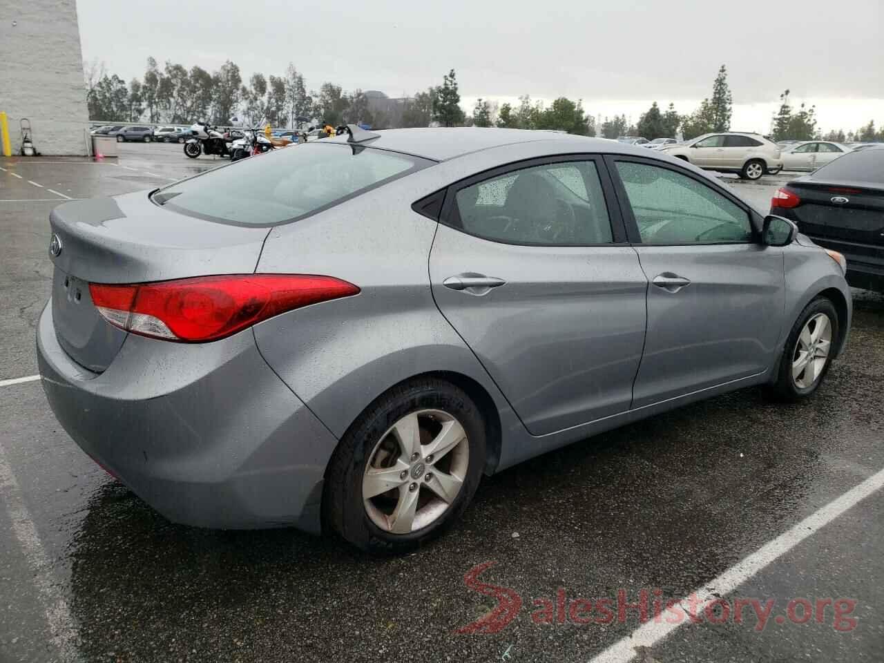 KMHDH4AE5DU926111 2013 HYUNDAI ELANTRA