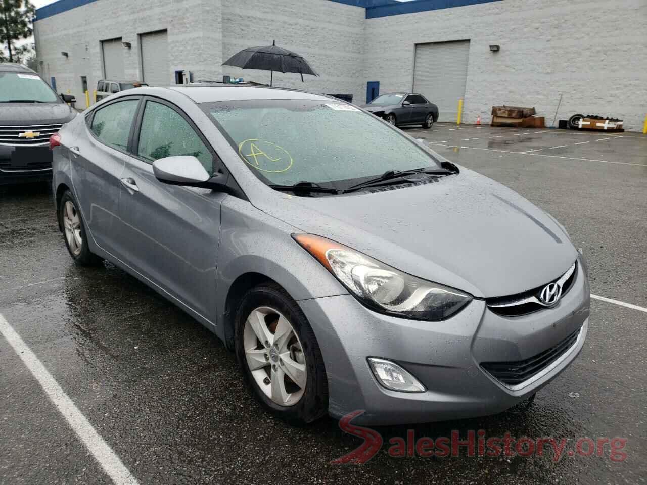 KMHDH4AE5DU926111 2013 HYUNDAI ELANTRA