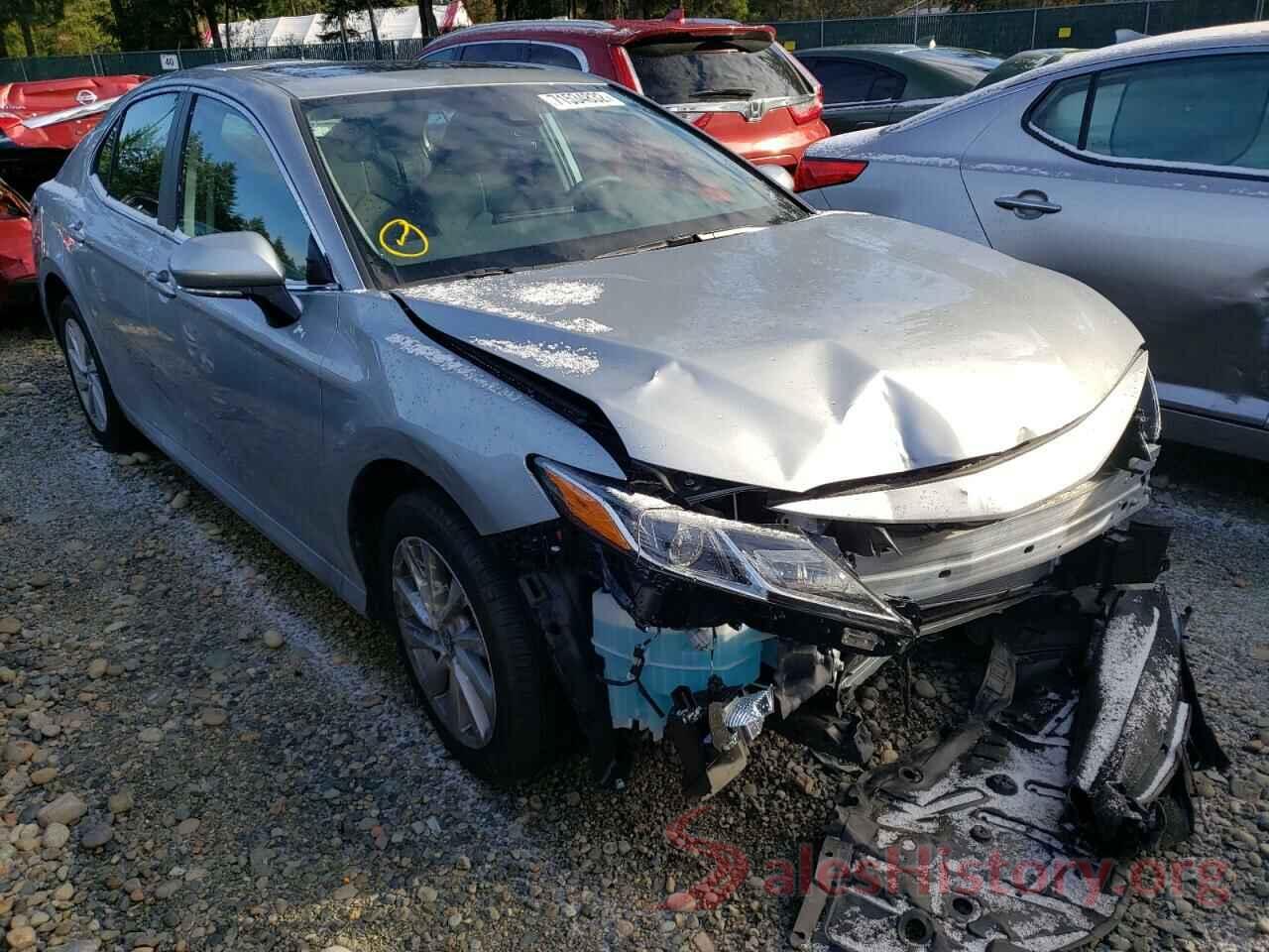 4T1R11BK8NU060676 2022 TOYOTA CAMRY