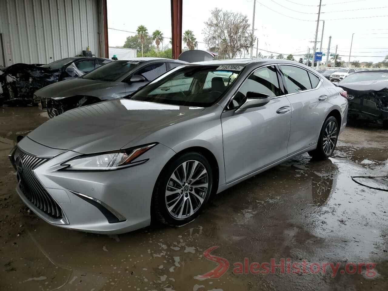 JTHB21B19K2000261 2019 LEXUS ES300