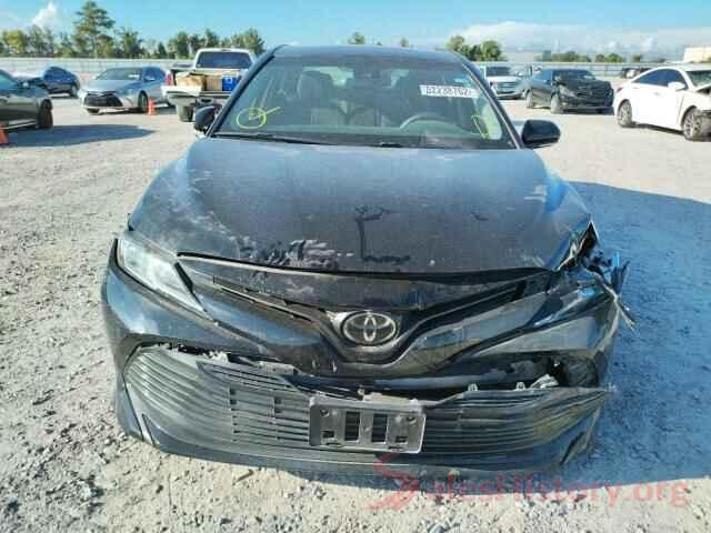 4T1B11HK1JU508372 2018 TOYOTA CAMRY