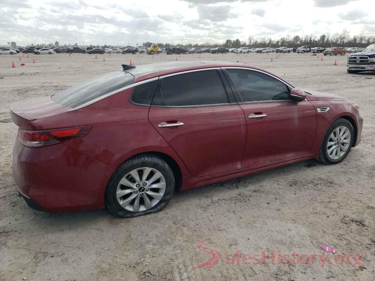 5XXGT4L33JG239268 2018 KIA OPTIMA