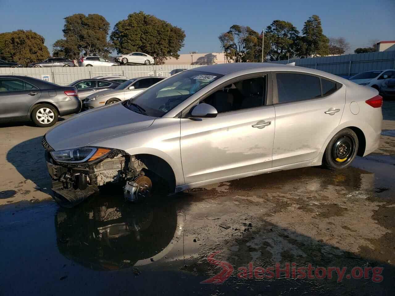 5NPD84LF4JH305281 2018 HYUNDAI ELANTRA