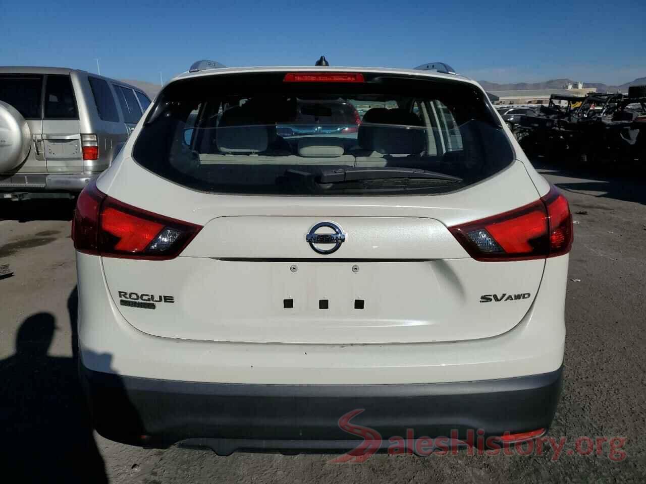 JN1BJ1CR0JW261832 2018 NISSAN ROGUE