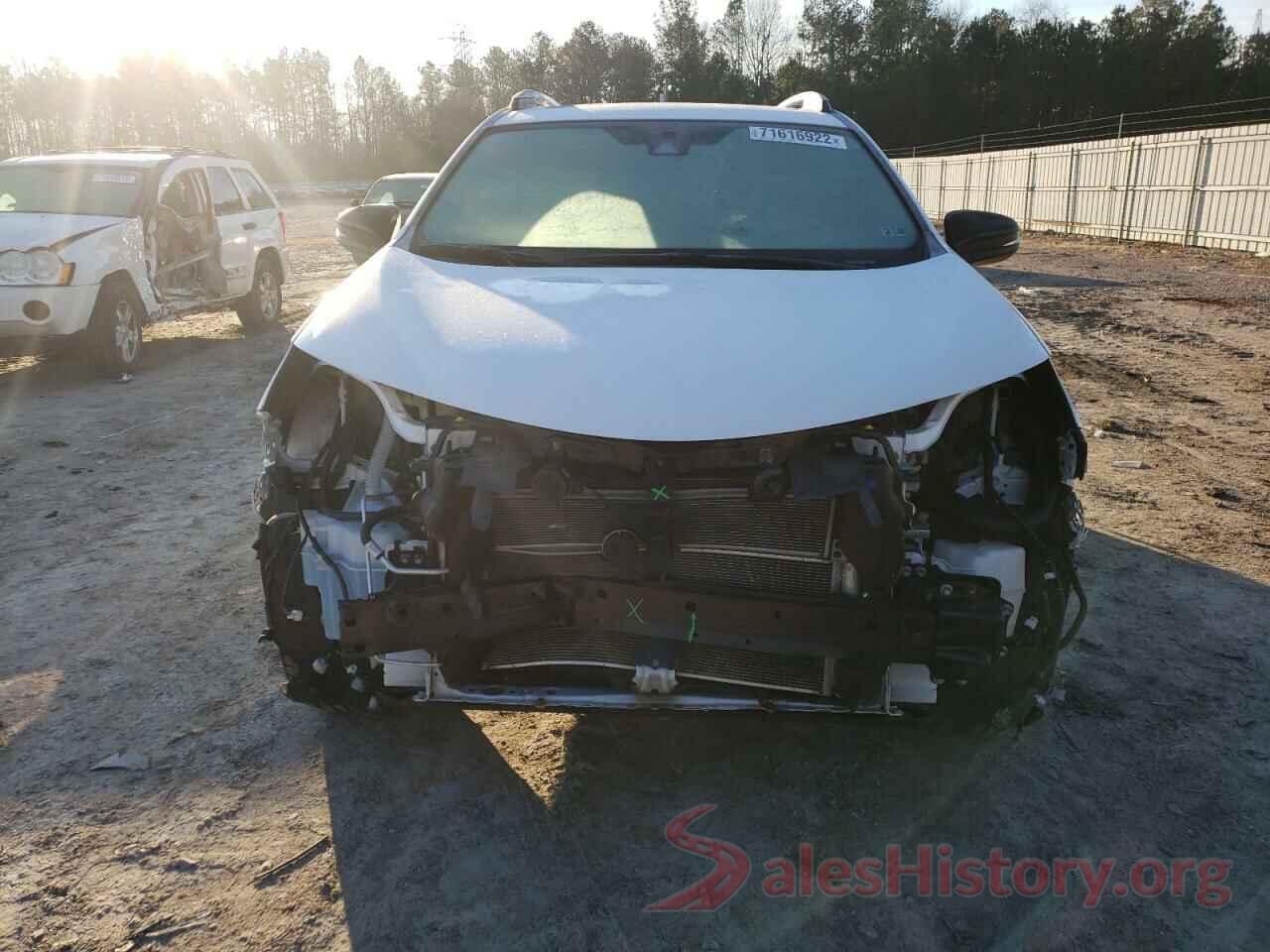 JTMJJREV3HD150036 2017 TOYOTA RAV4