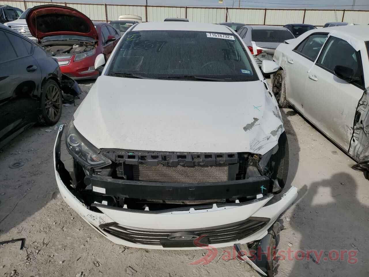 5NPD84LF1JH226831 2018 HYUNDAI ELANTRA