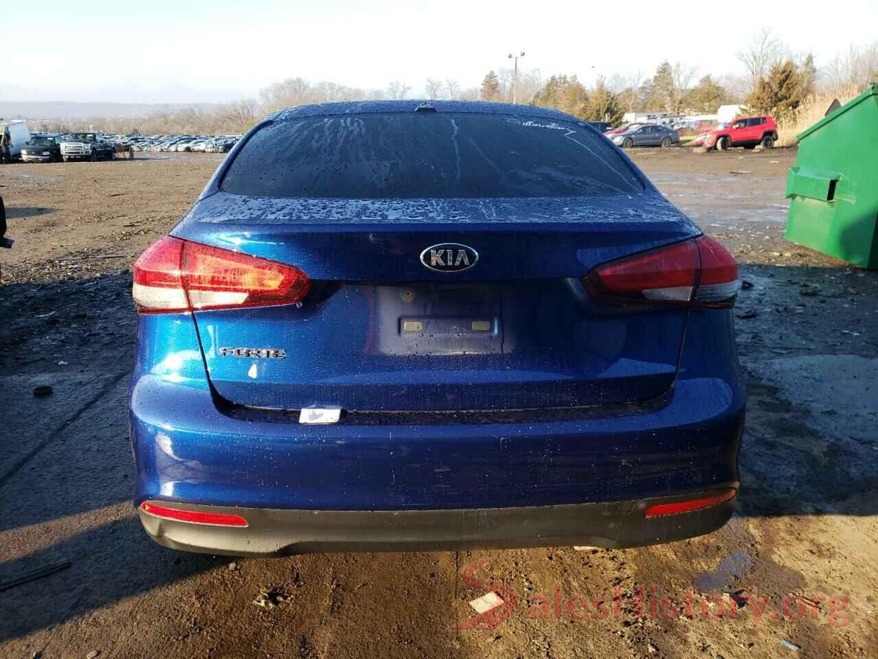 3KPFK4A73JE245858 2018 KIA FORTE