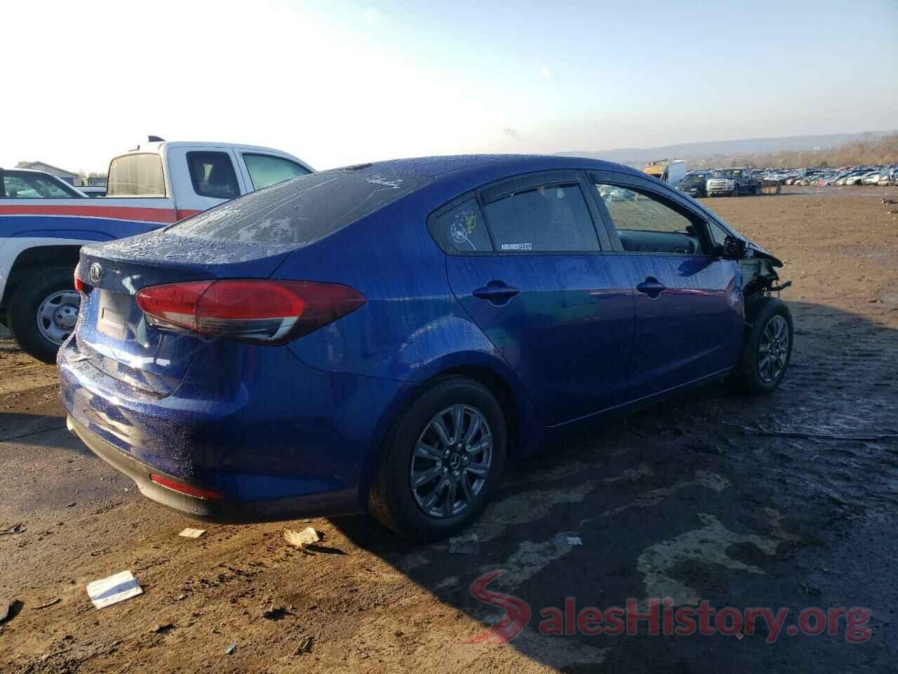 3KPFK4A73JE245858 2018 KIA FORTE