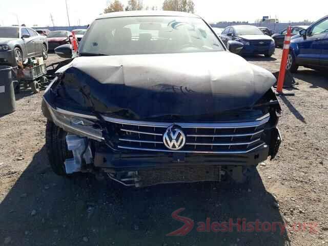 1VWAA7A33JC045417 2018 VOLKSWAGEN PASSAT