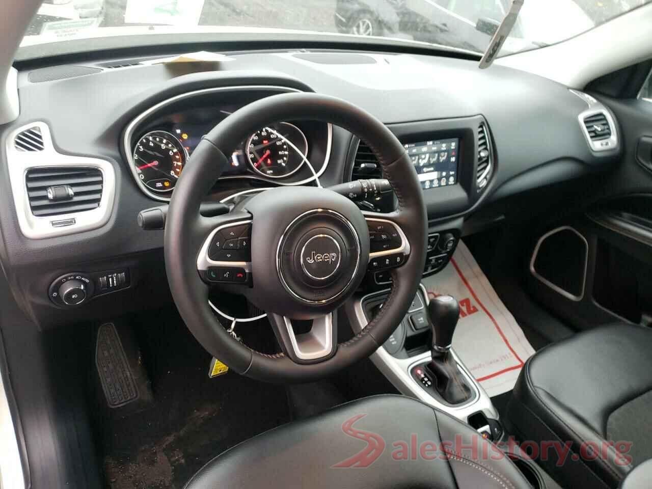 3C4NJDBB0KT760833 2019 JEEP COMPASS