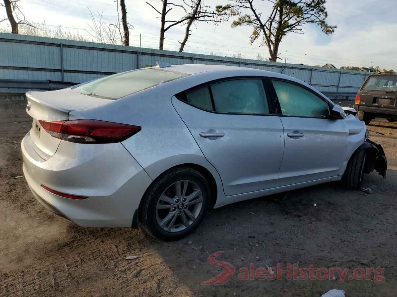 5NPD84LF2JH239863 2018 HYUNDAI ELANTRA