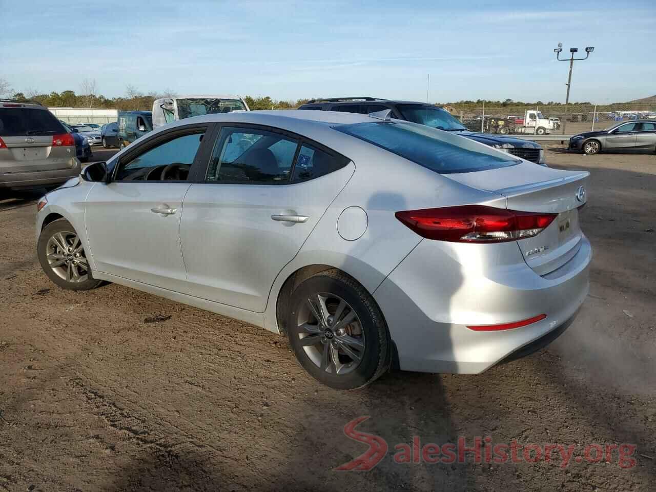 5NPD84LF2JH239863 2018 HYUNDAI ELANTRA