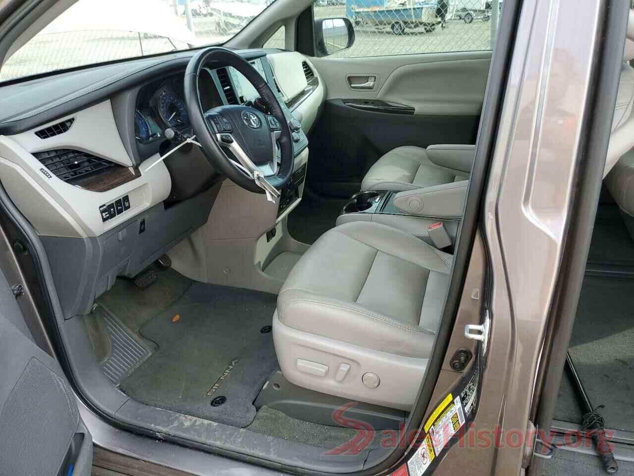 5TDYZ3DC3HS795245 2017 TOYOTA SIENNA