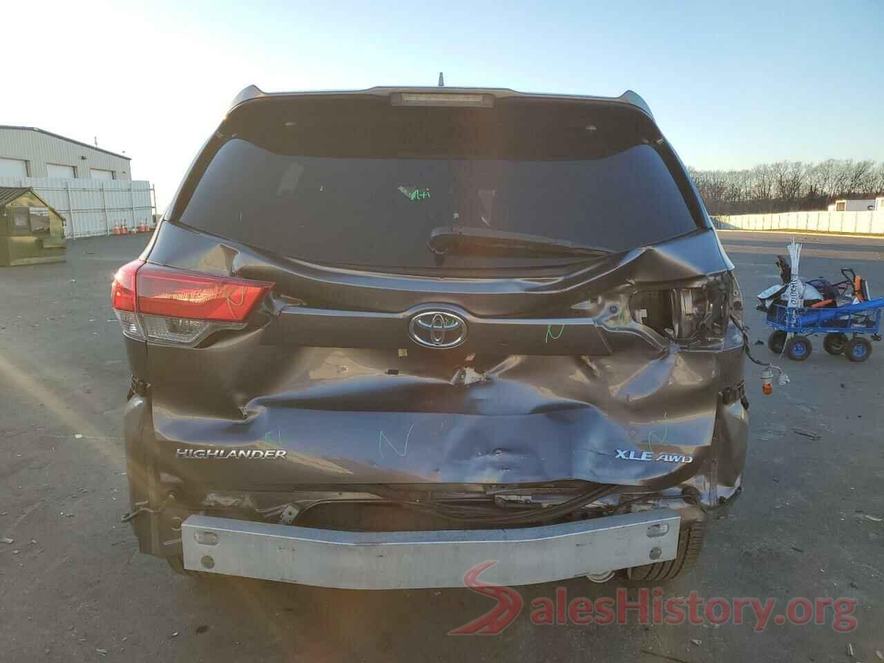 5TDJZRFH6JS535988 2018 TOYOTA HIGHLANDER