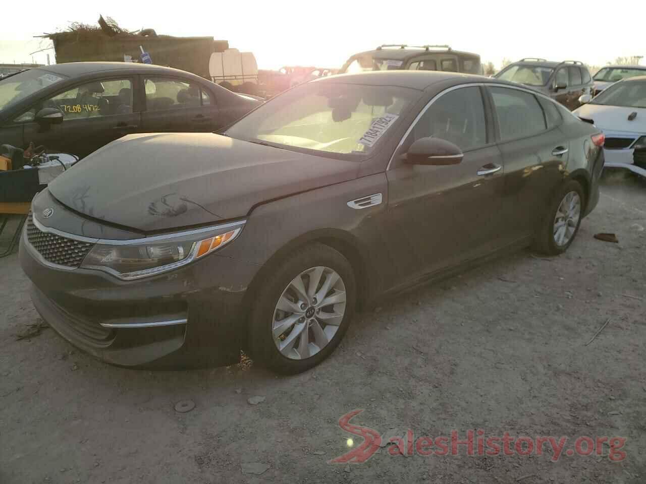 5XXGU4L38JG231826 2018 KIA OPTIMA