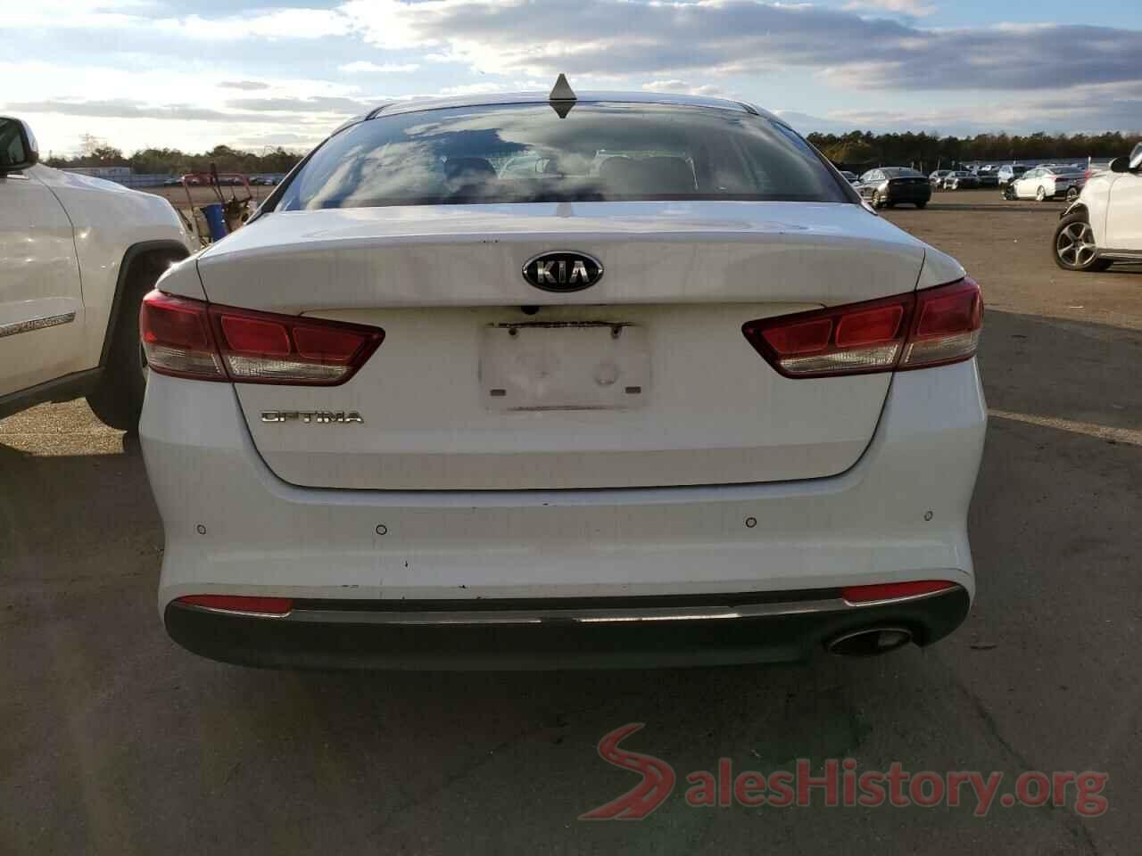 5XXGT4L38JG255014 2018 KIA OPTIMA