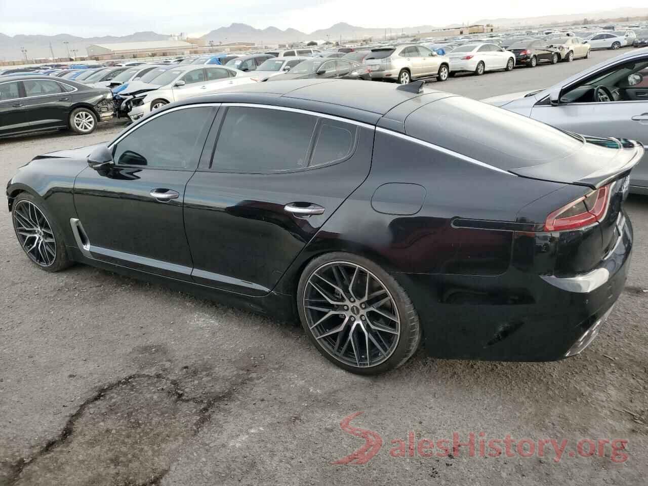 KNAE25LA0J6014221 2018 KIA STINGER