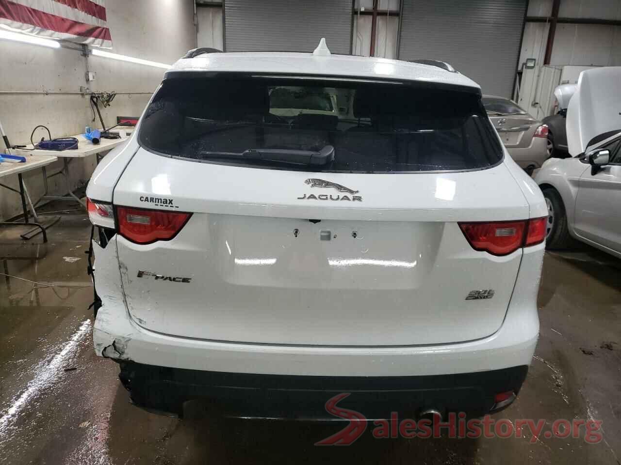 SADCJ2GX3JA235520 2018 JAGUAR F-PACE