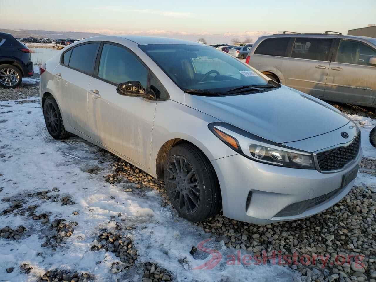 3KPFL4A79HE030833 2017 KIA FORTE