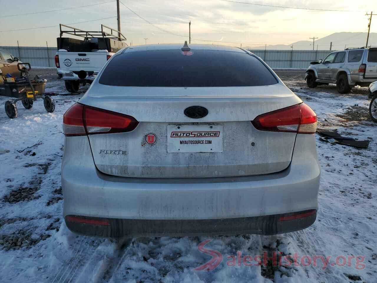 3KPFL4A79HE030833 2017 KIA FORTE