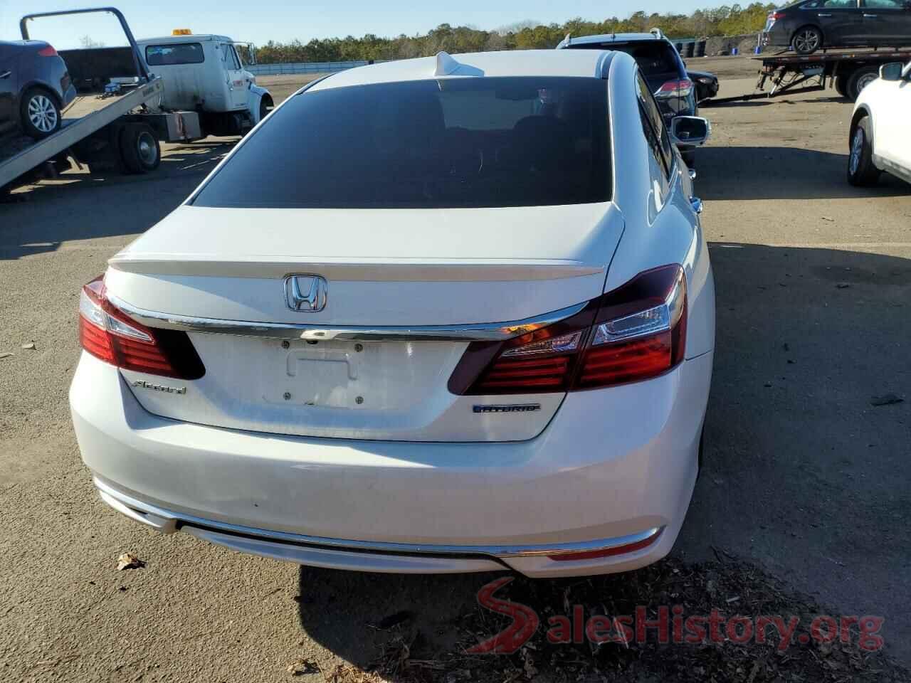 JHMCR6F55HC017832 2017 HONDA ACCORD