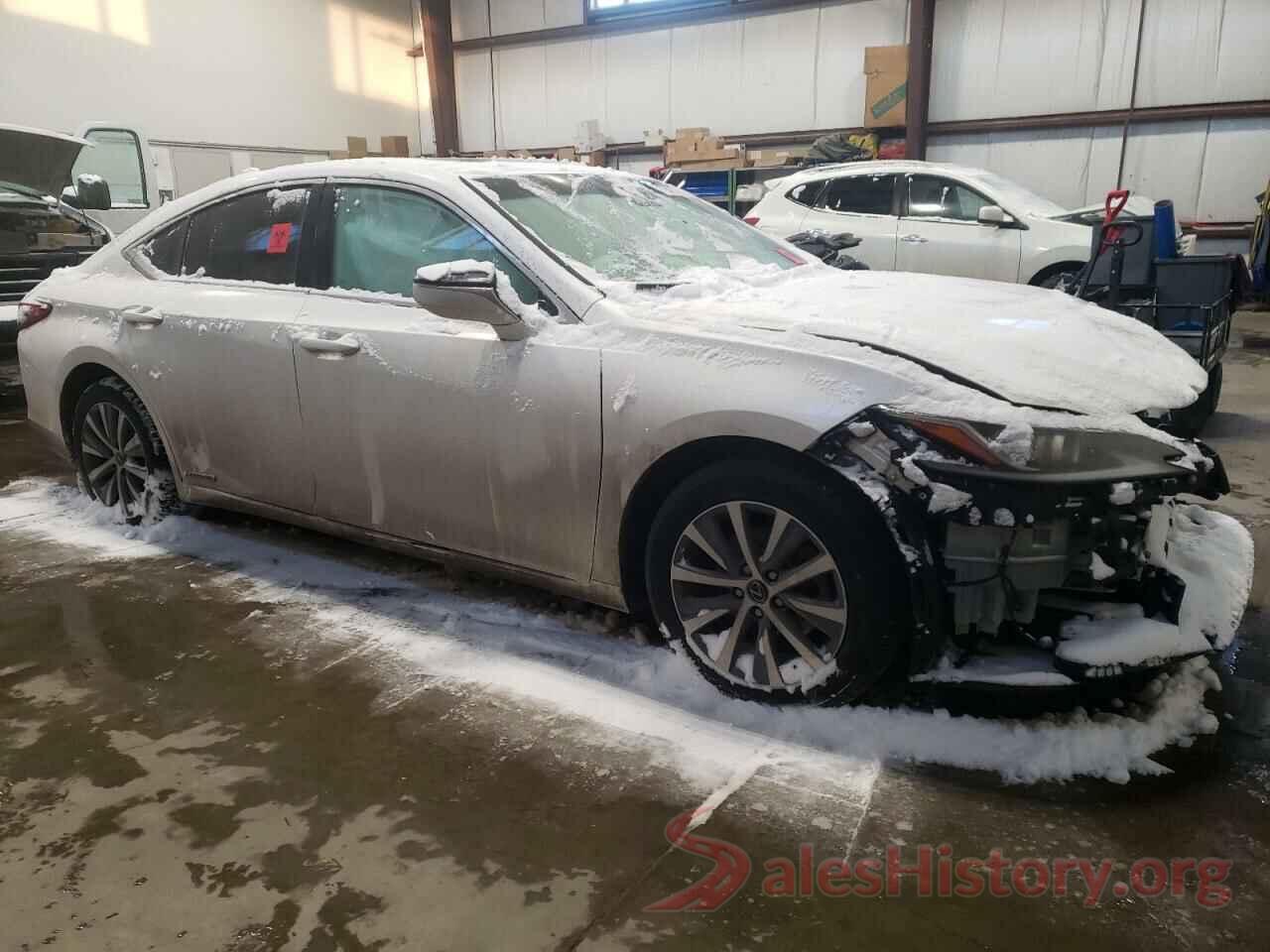 JTHB21B15K2008583 2019 LEXUS ES300