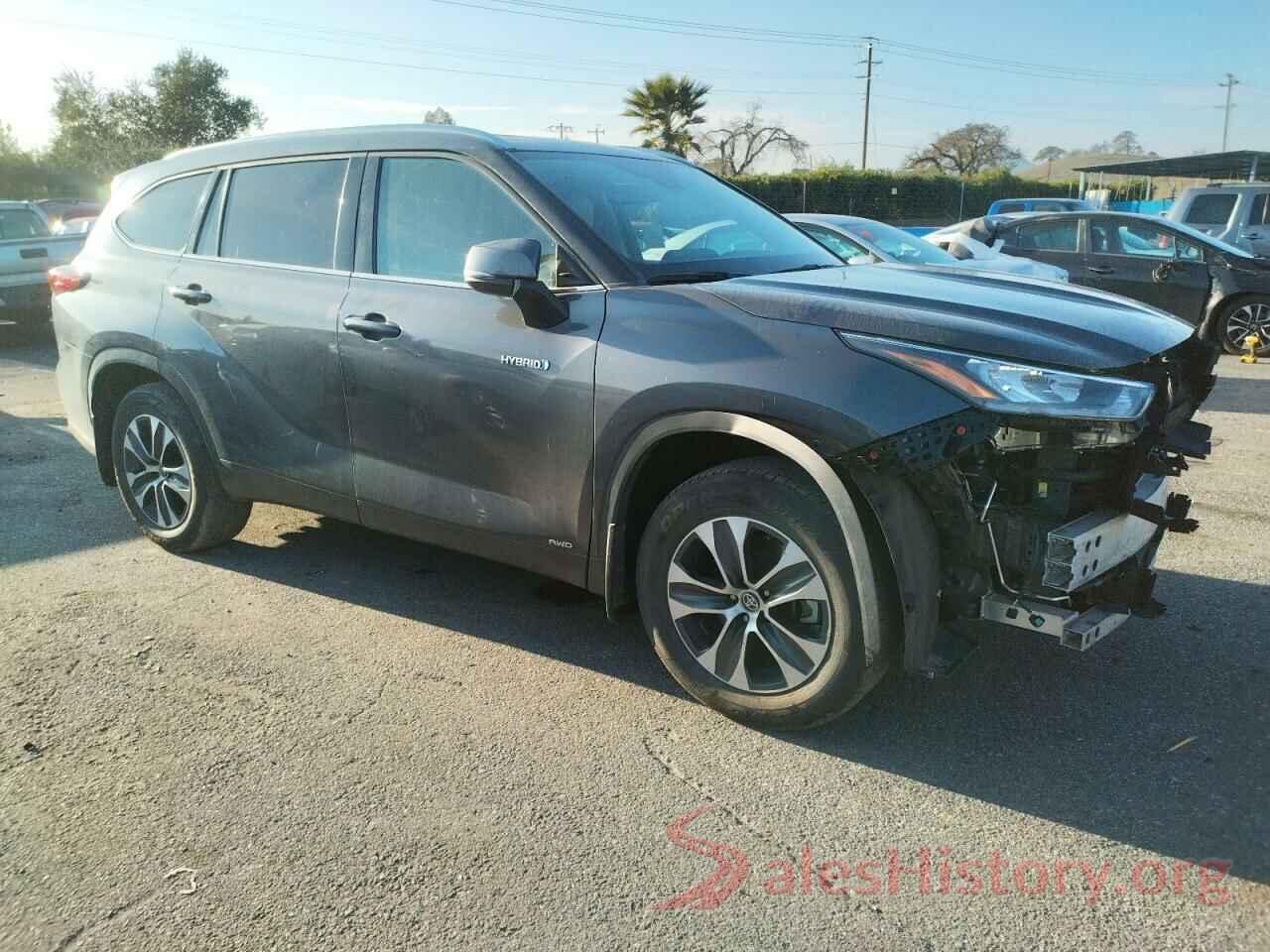 5TDHBRCH7LS500645 2020 TOYOTA HIGHLANDER