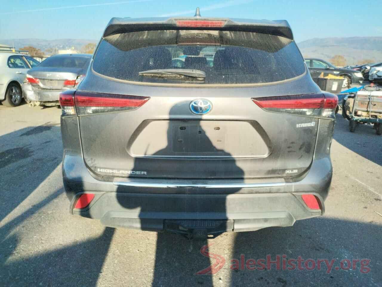 5TDHBRCH7LS500645 2020 TOYOTA HIGHLANDER