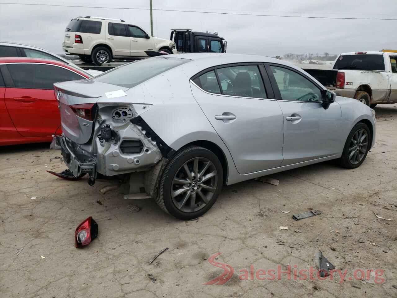 3MZBN1V30JM201542 2018 MAZDA 3