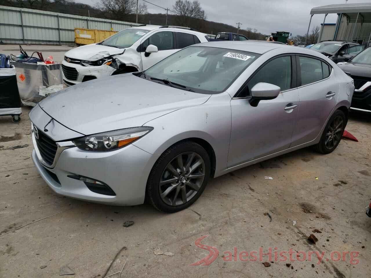 3MZBN1V30JM201542 2018 MAZDA 3