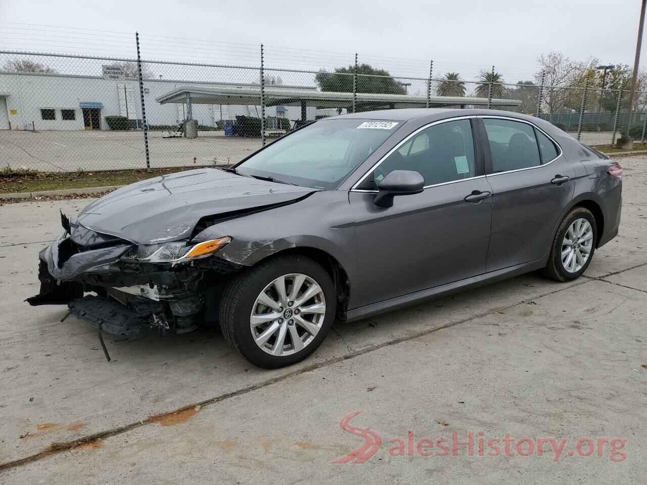 4T1B11HK6JU595556 2018 TOYOTA CAMRY