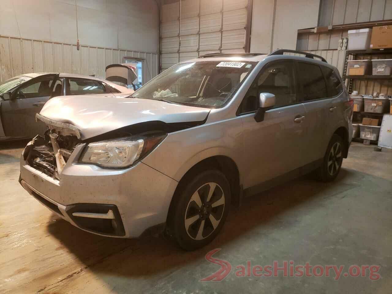 JF2SJAGC8JH543953 2018 SUBARU FORESTER