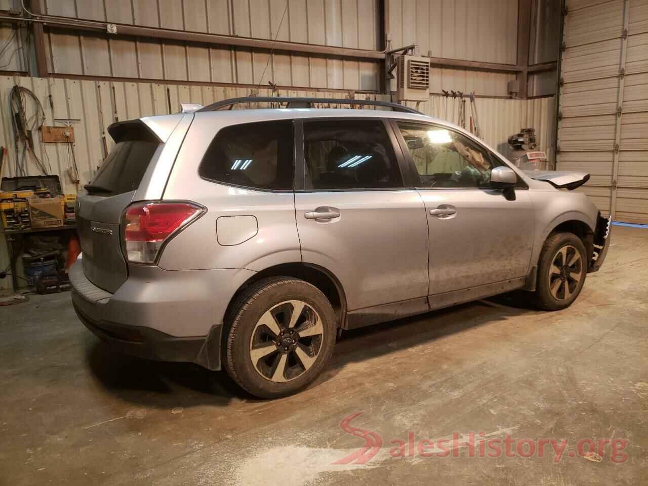 JF2SJAGC8JH543953 2018 SUBARU FORESTER