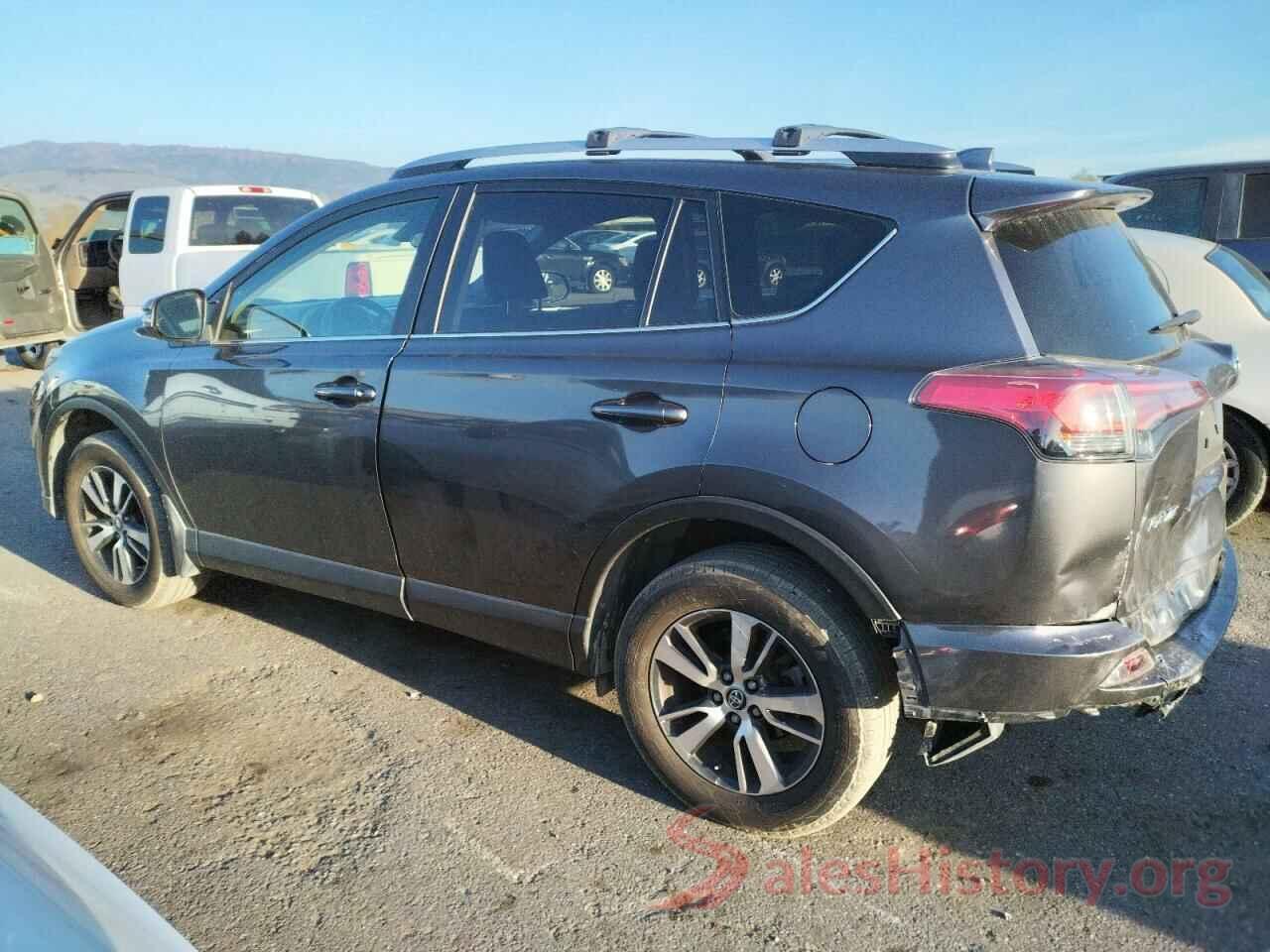 JTMRFREV9JJ742052 2018 TOYOTA RAV4