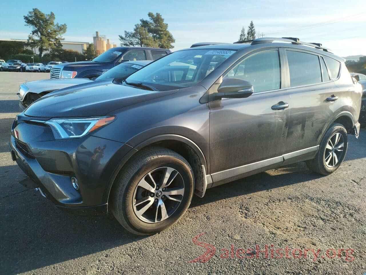 JTMRFREV9JJ742052 2018 TOYOTA RAV4