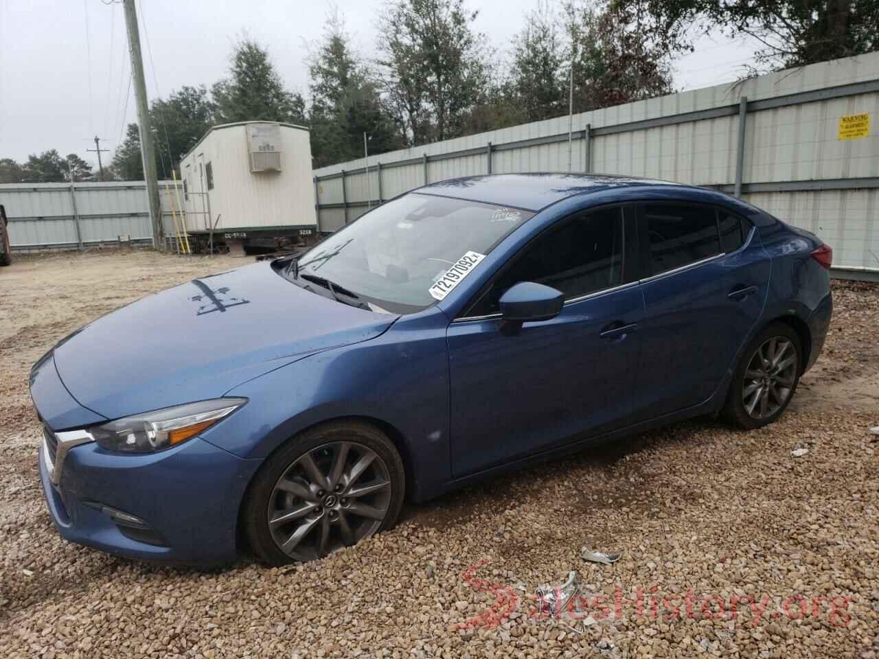 3MZBN1V36JM214652 2018 MAZDA 3