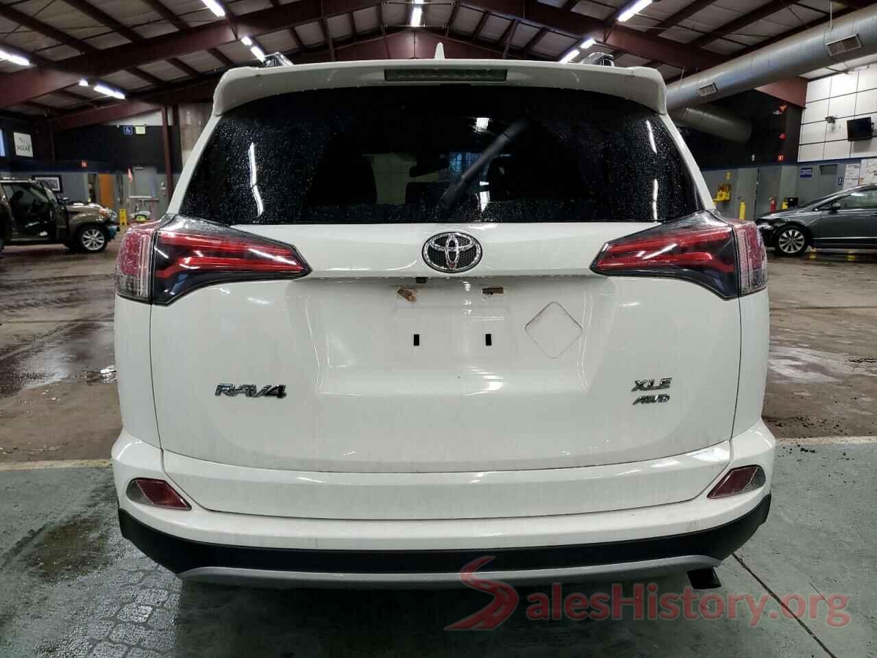 JTMRFREV2HJ144699 2017 TOYOTA RAV4