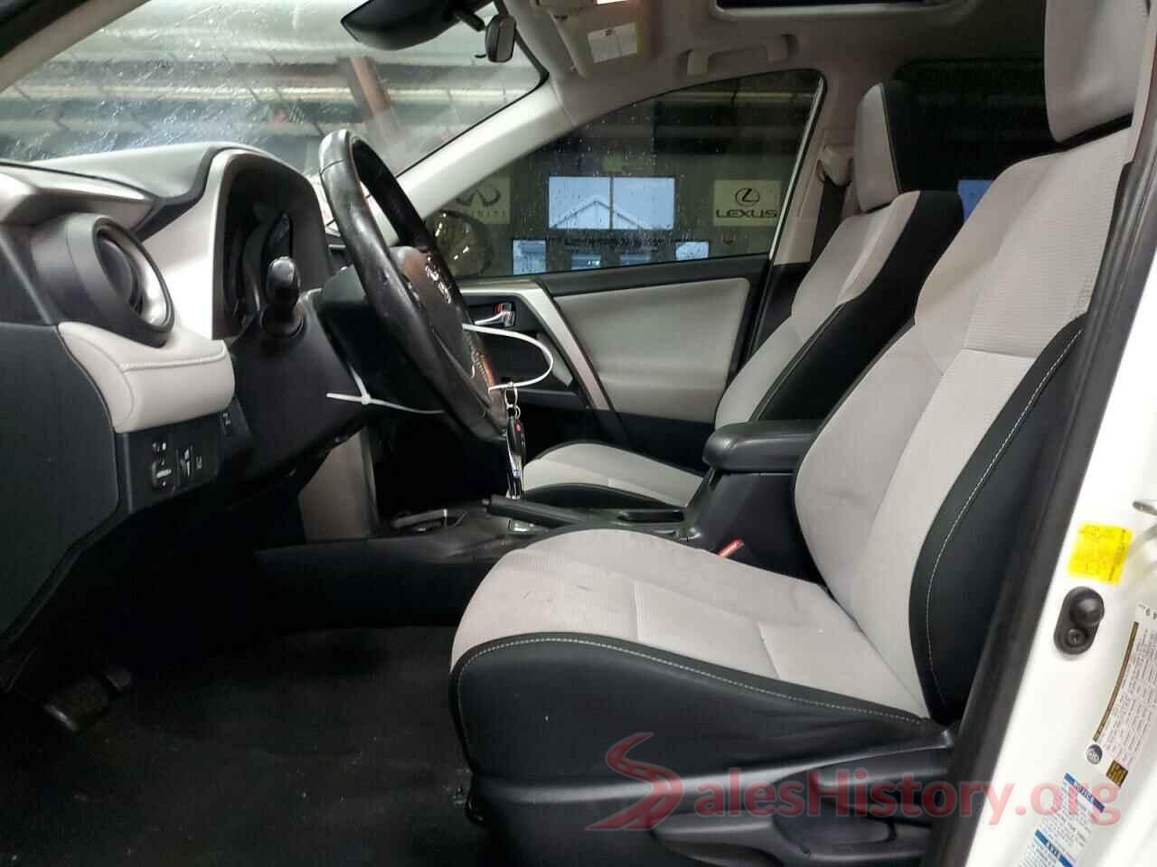 JTMRFREV2HJ144699 2017 TOYOTA RAV4