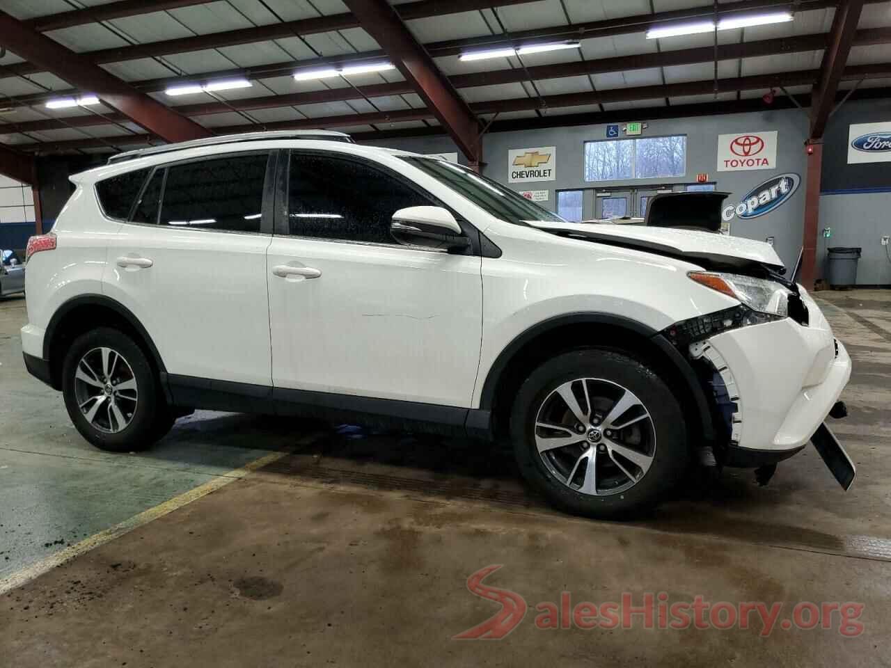 JTMRFREV2HJ144699 2017 TOYOTA RAV4